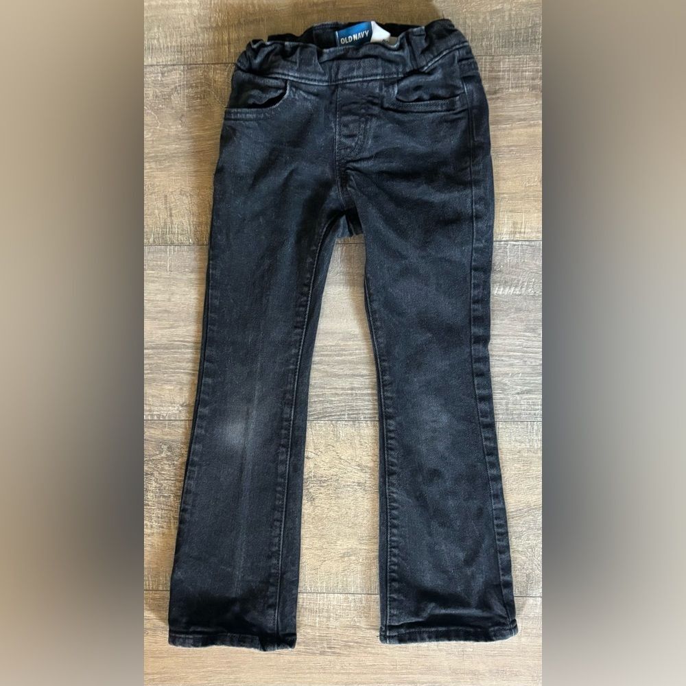 Girl’s size 6 lot of bootcut jeans, back and blue, Old Navy and carters - Picture 4 of 11